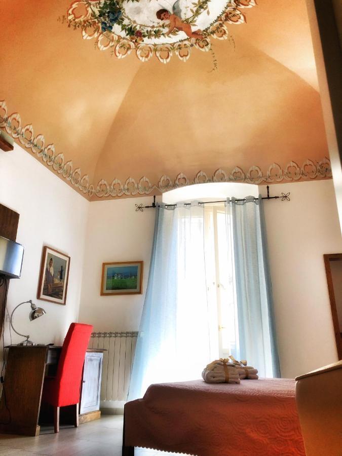 Bed and Breakfast Palazzo Salia Lecce Exterior foto