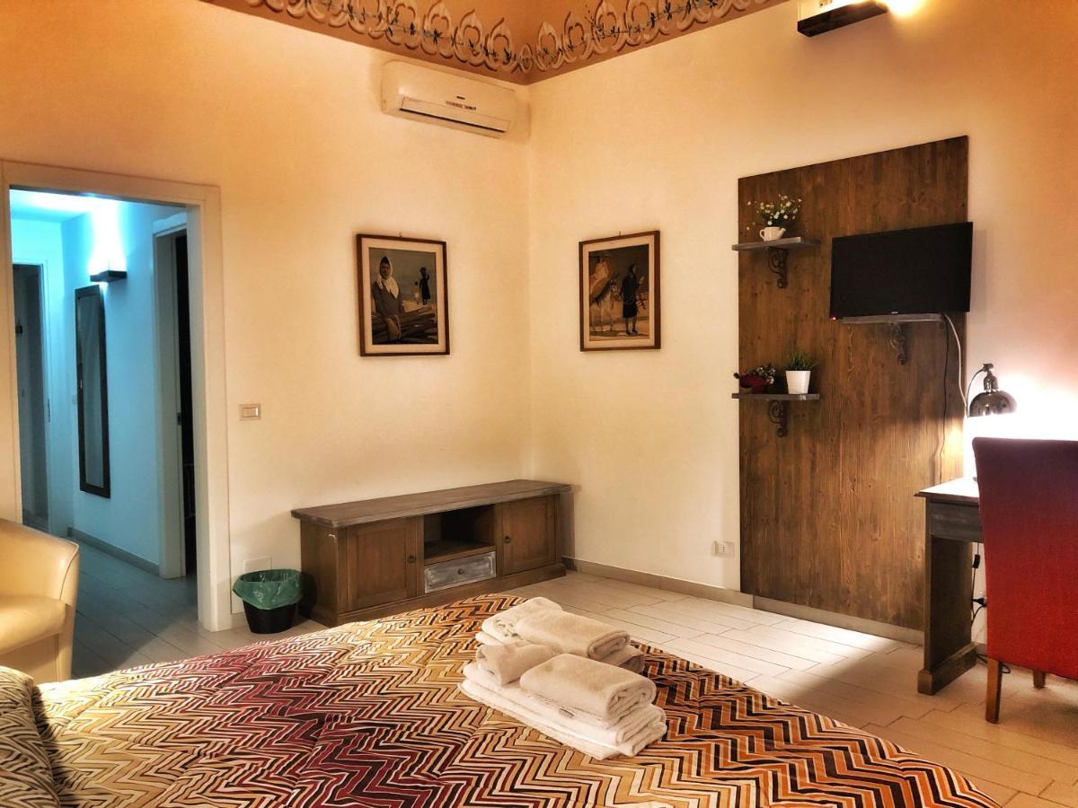 Bed and Breakfast Palazzo Salia Lecce Exterior foto