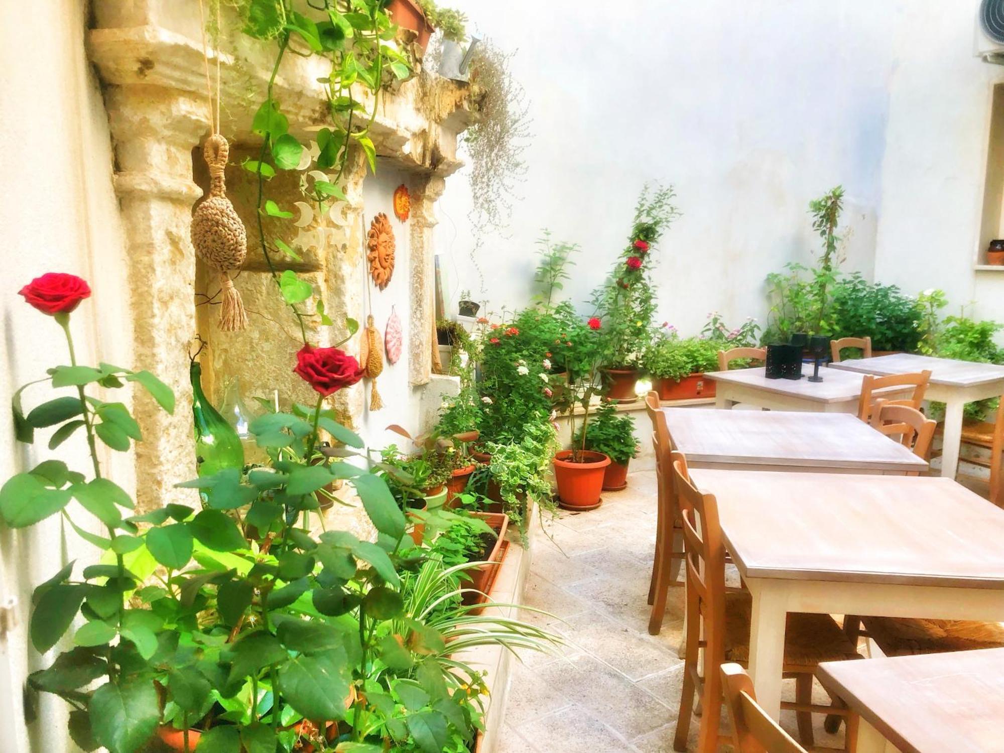 Bed and Breakfast Palazzo Salia Lecce Exterior foto